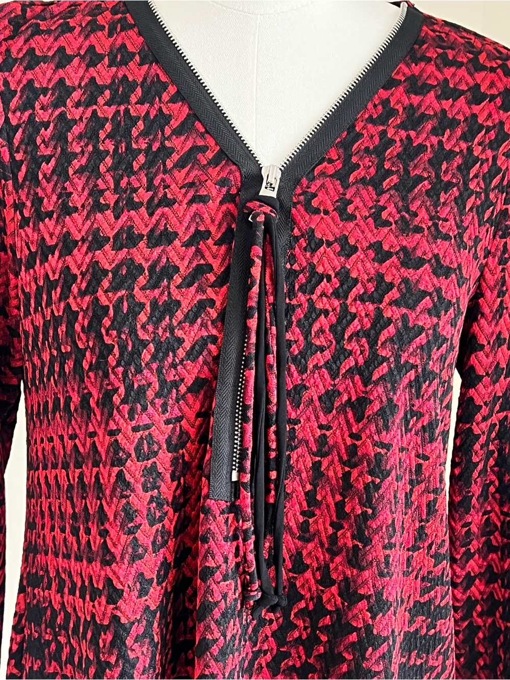 Joseph Ribkoff Size 8 - Picture 2 of 4
